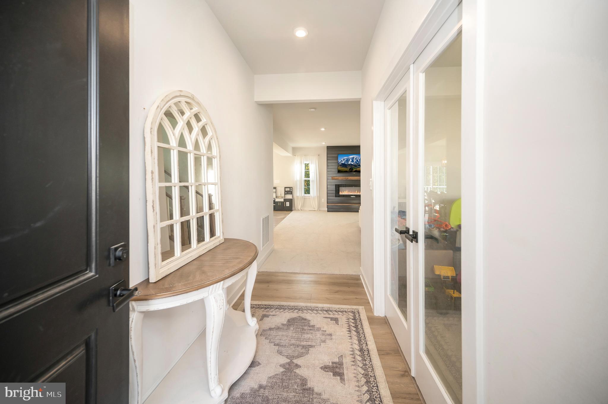 8803 ZOE COURT