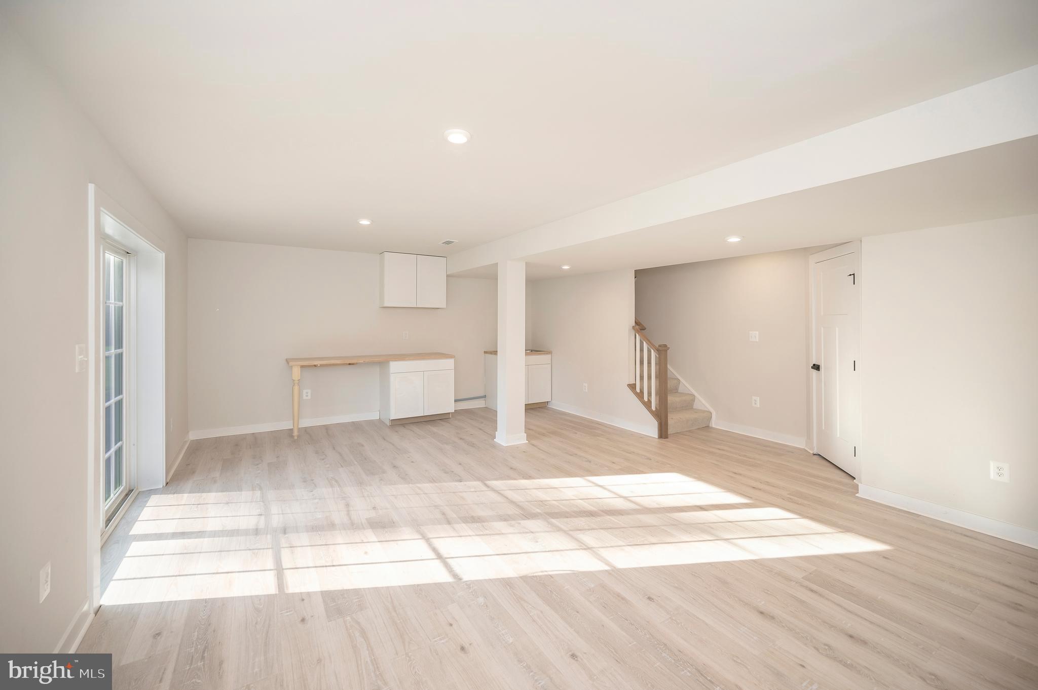 8803 ZOE COURT
