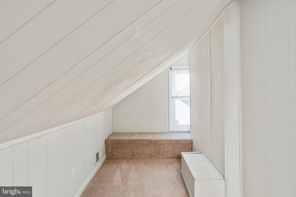 113 BEAUREGARD STREET