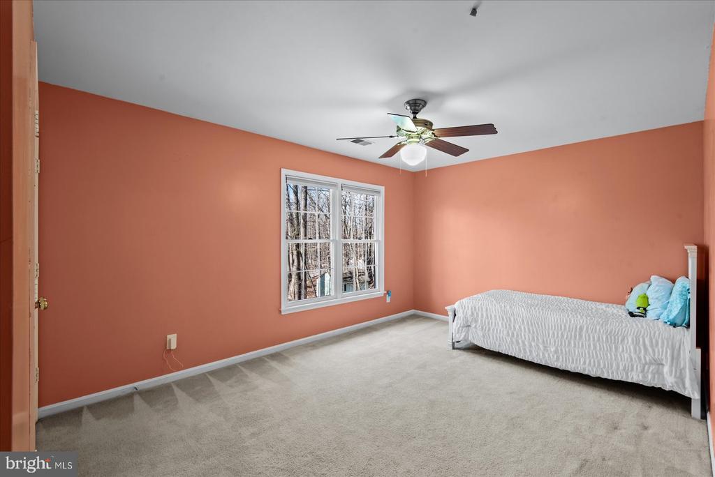 6610 WILLOW POND DRIVE