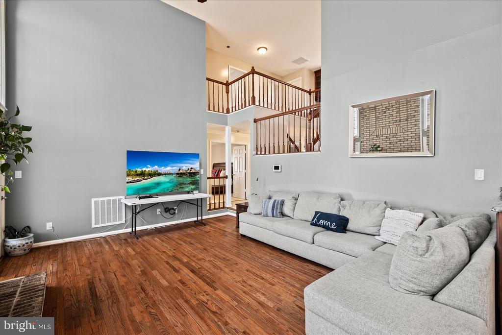 6610 WILLOW POND DRIVE