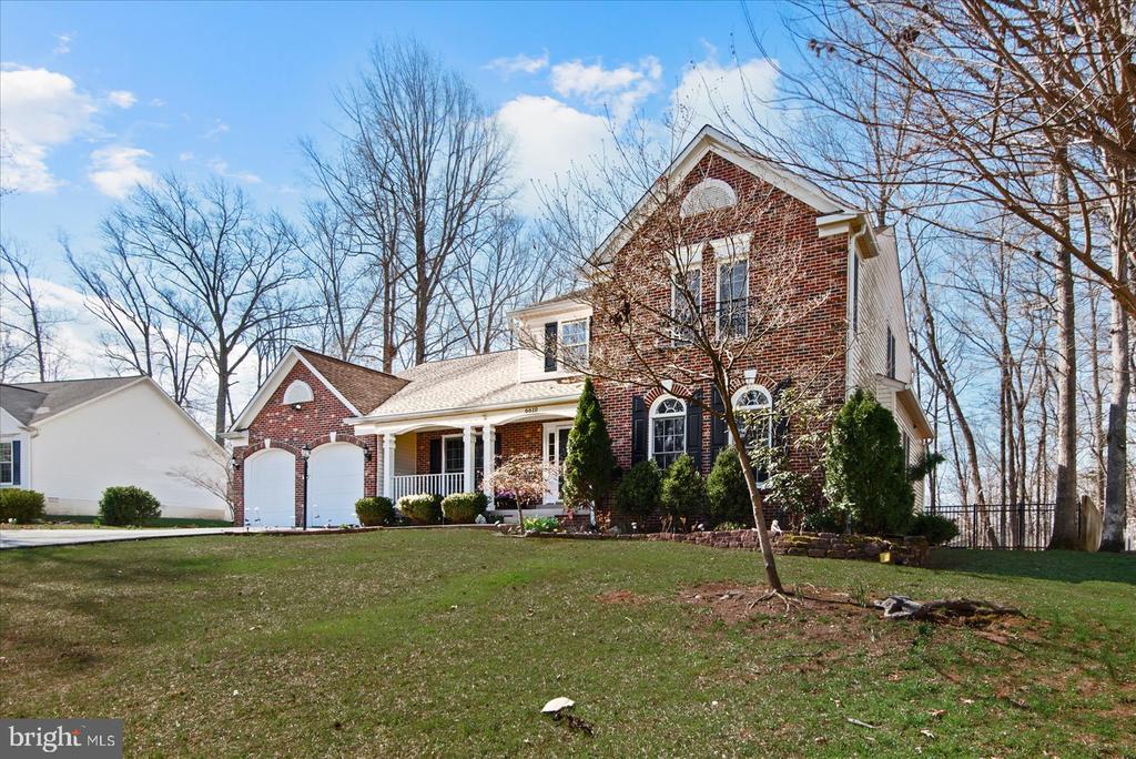 6610 WILLOW POND DRIVE