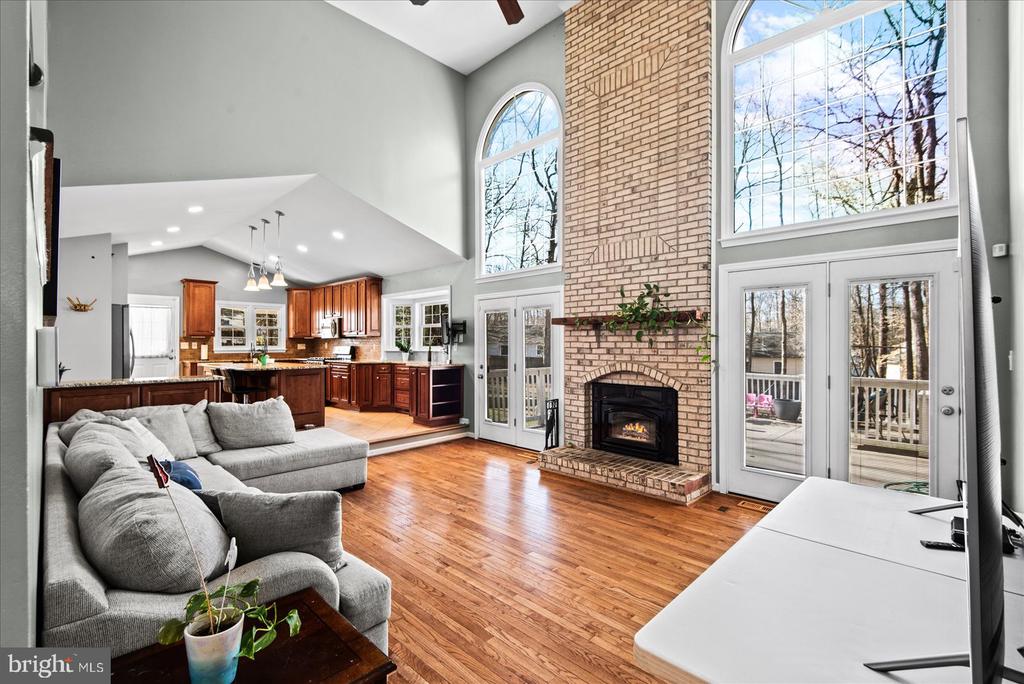 6610 WILLOW POND DRIVE