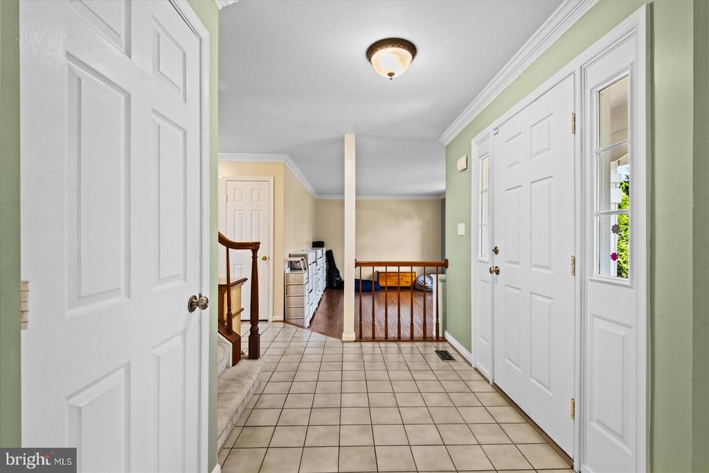 6610 WILLOW POND DRIVE