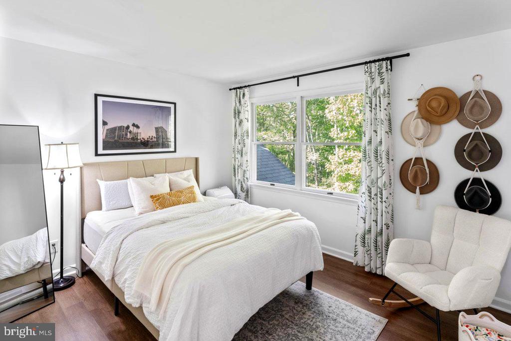 9824 DOMINION FOREST CIRCLE