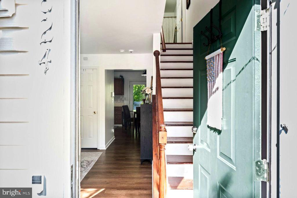 9824 DOMINION FOREST CIRCLE