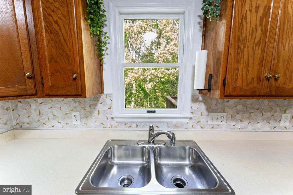9824 DOMINION FOREST CIRCLE