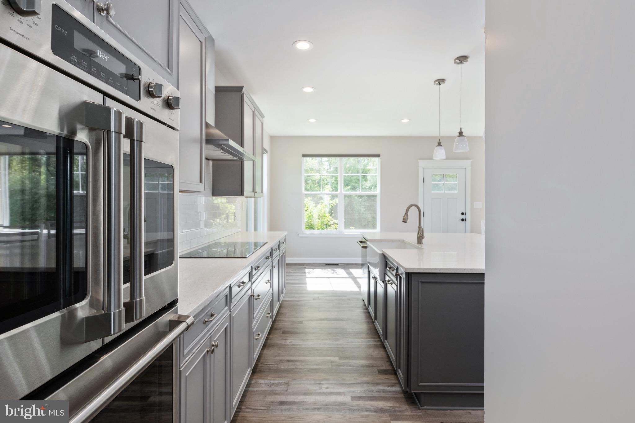 10811 HONORABLE COURT