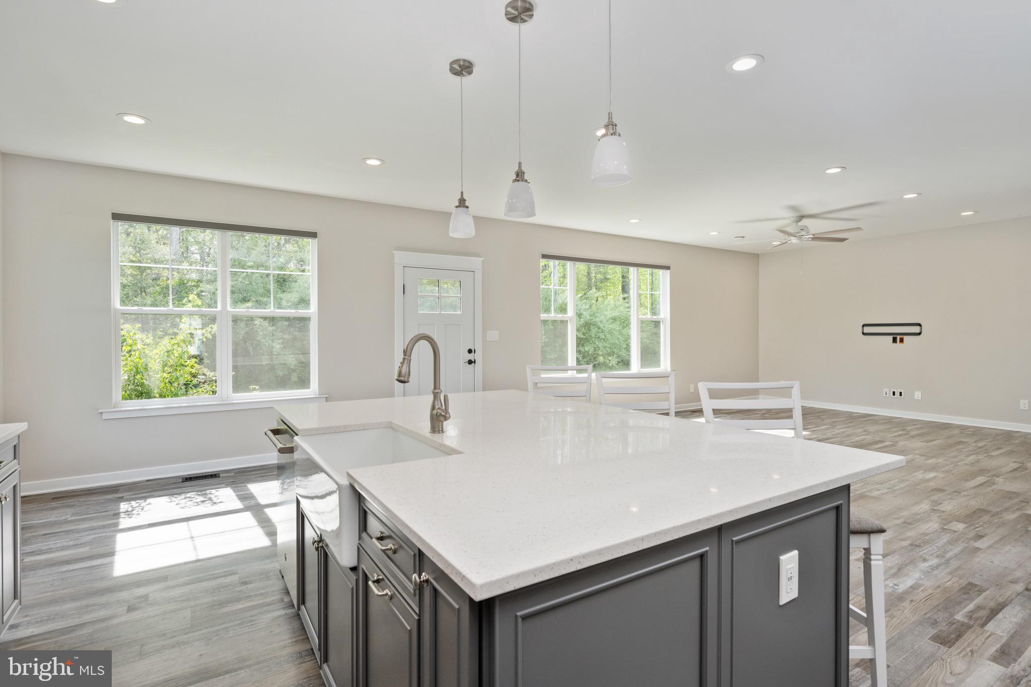 10811 HONORABLE COURT