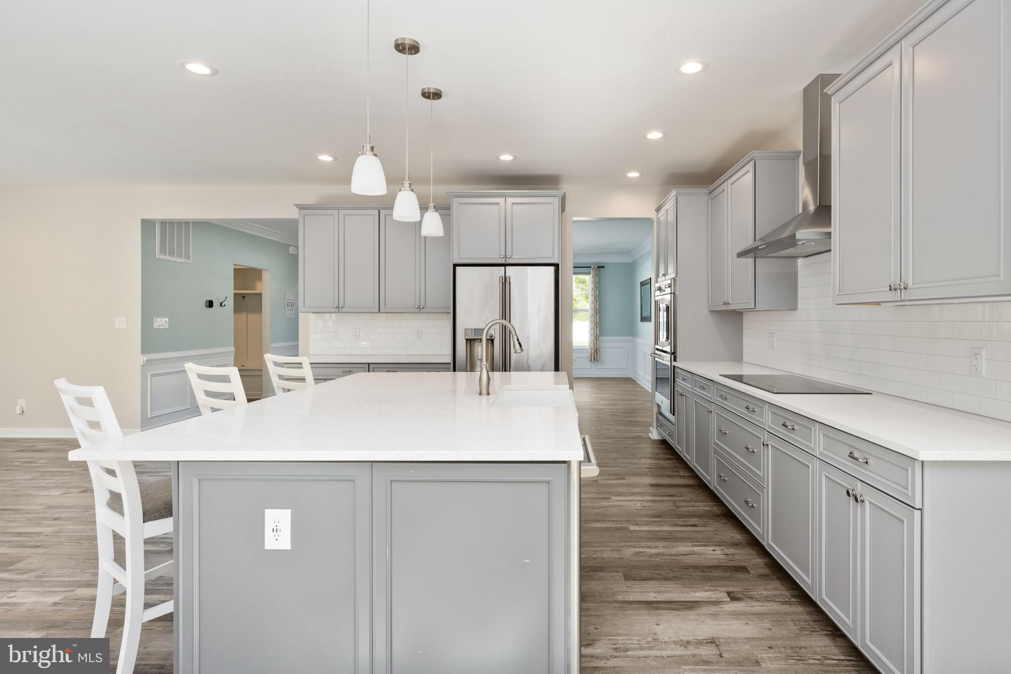 10811 HONORABLE COURT