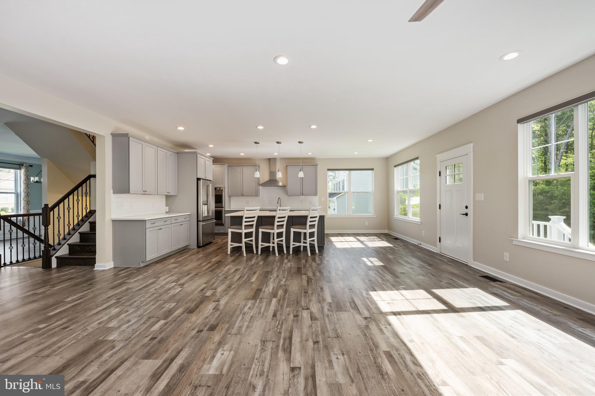 10811 HONORABLE COURT