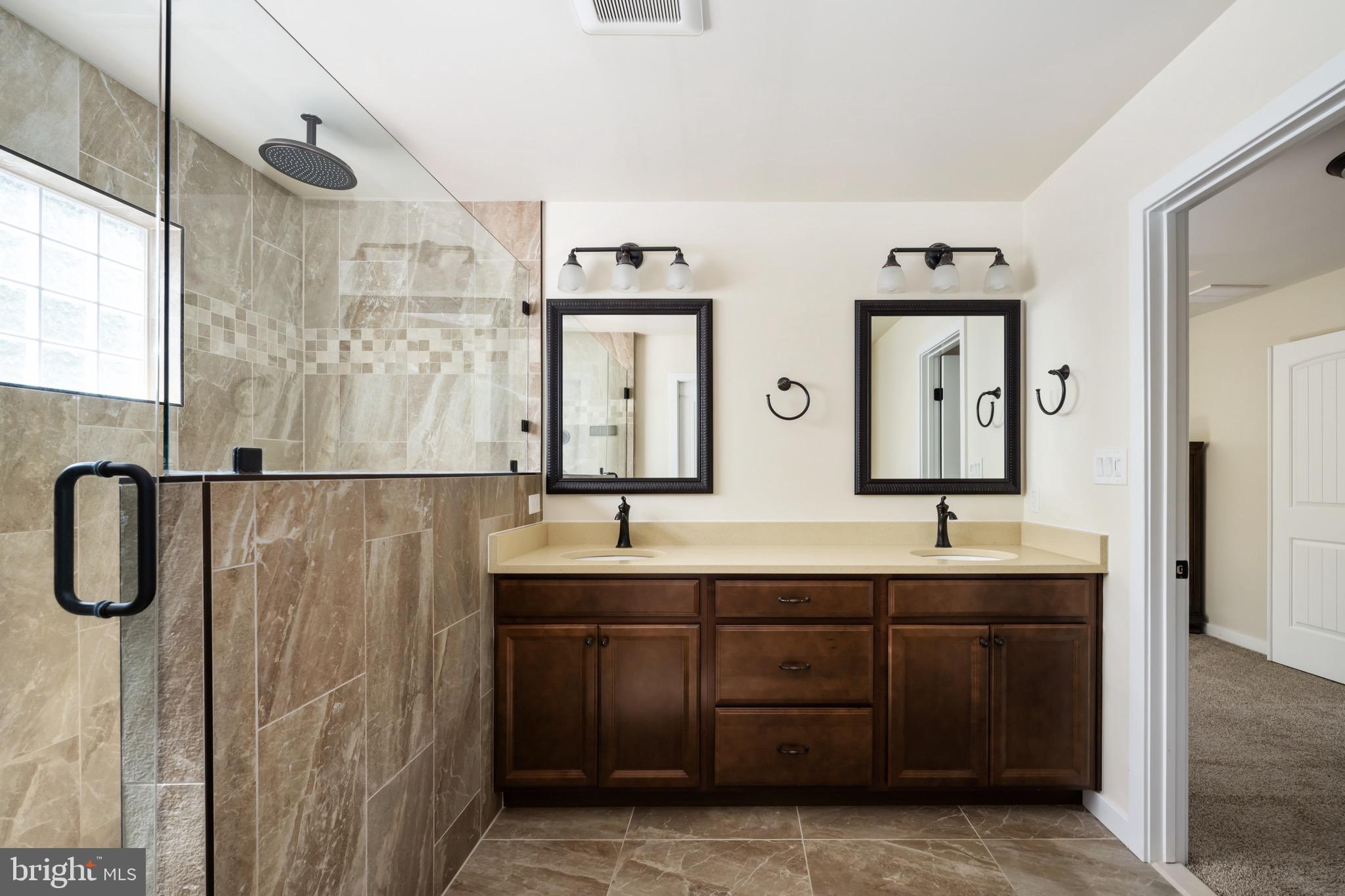 10811 HONORABLE COURT