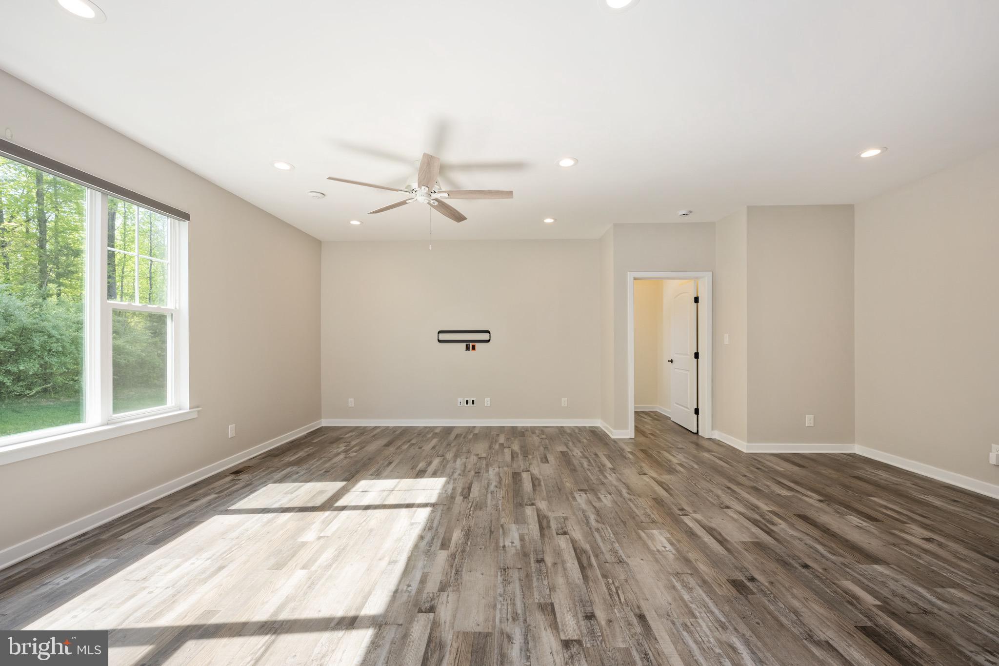 10811 HONORABLE COURT