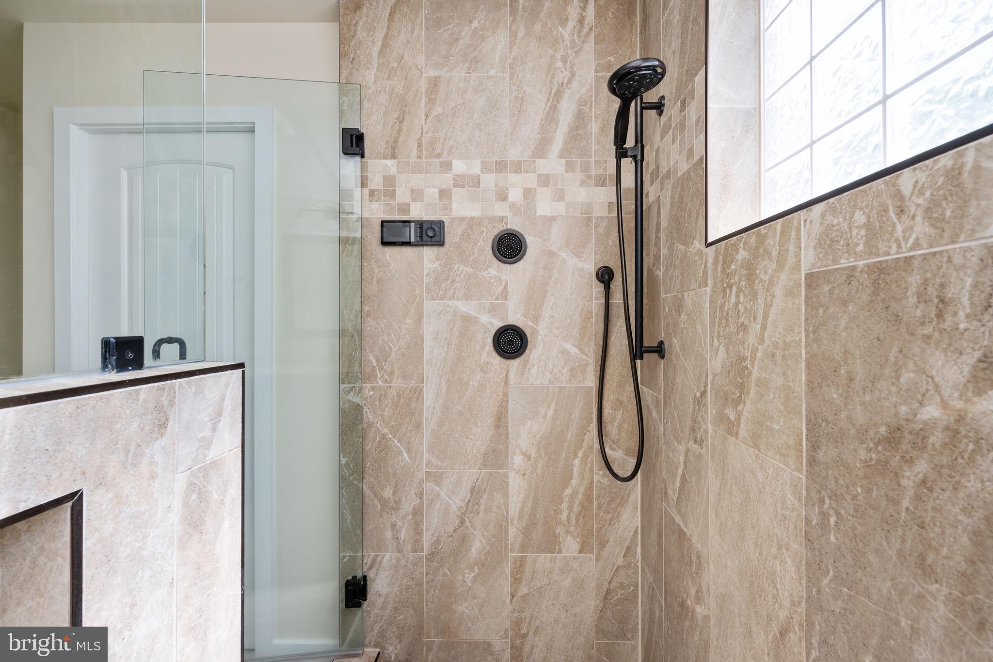 10811 HONORABLE COURT