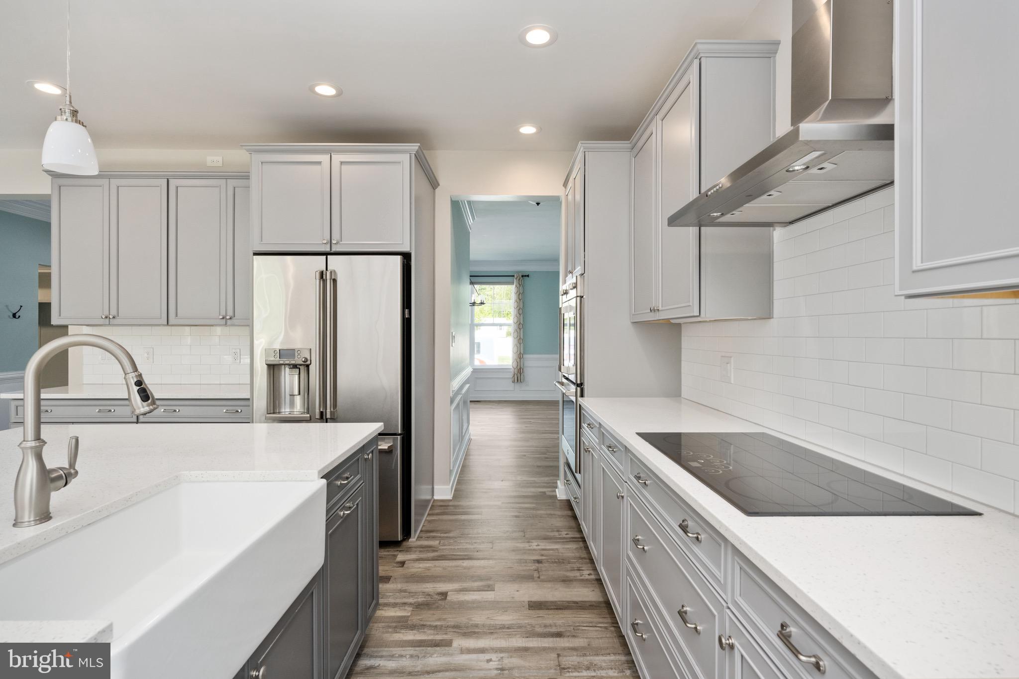 10811 HONORABLE COURT