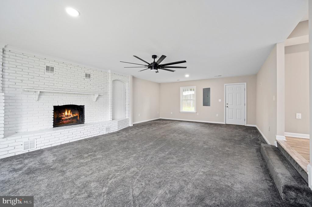 11202 MEADOWLARK LANE