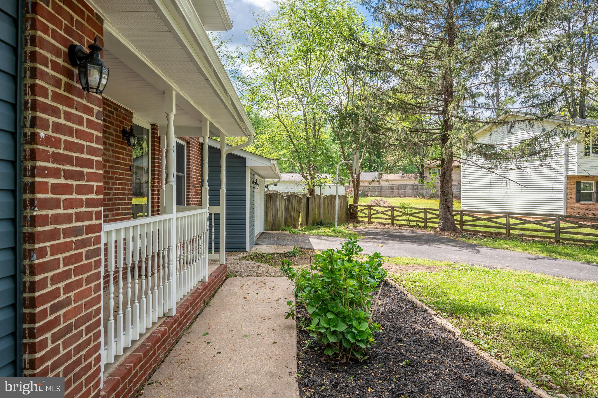 11202 MEADOWLARK LANE