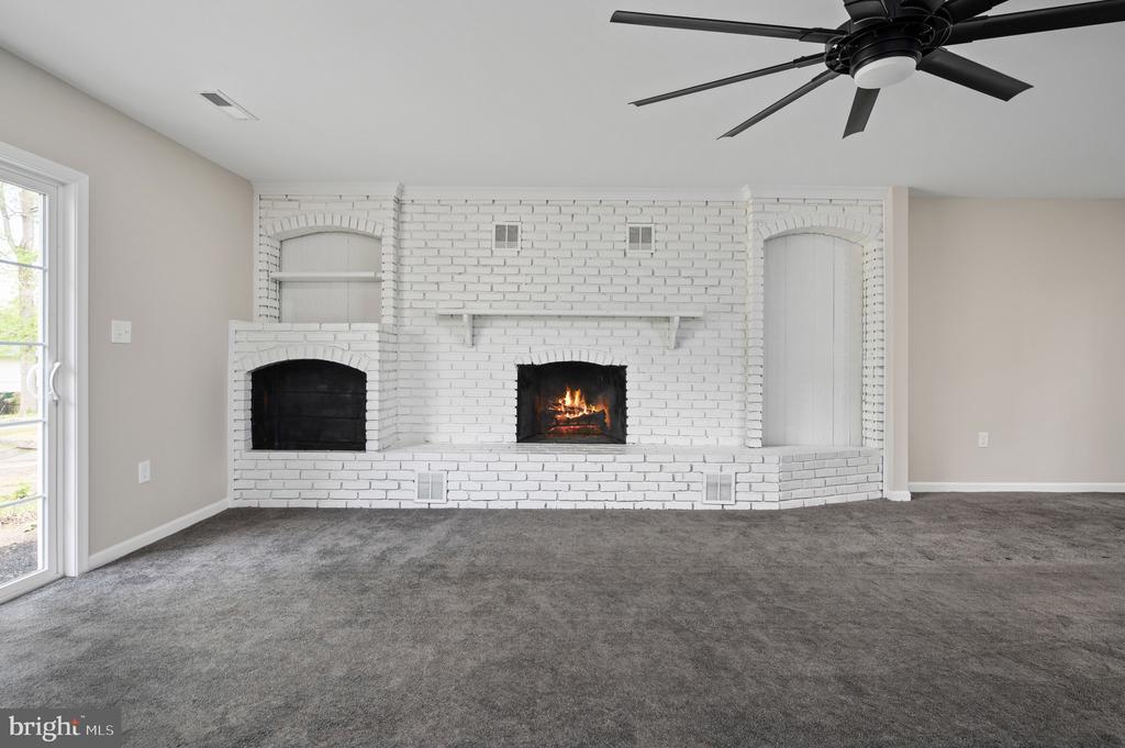 11202 MEADOWLARK LANE