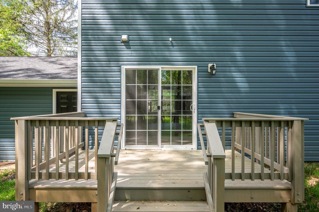11202 MEADOWLARK LANE