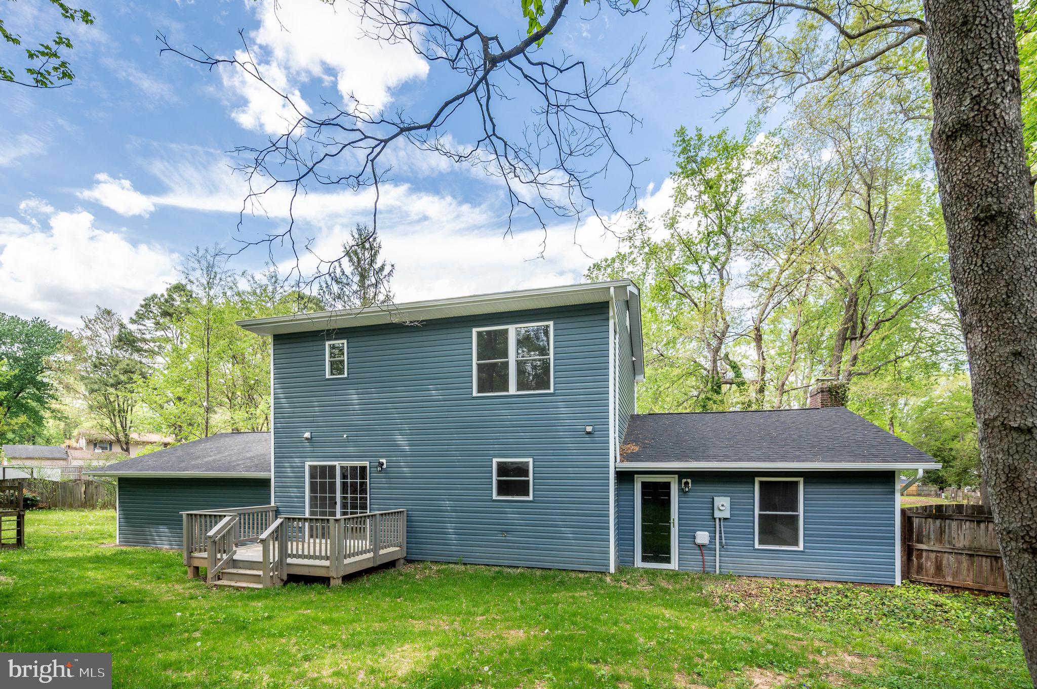 11202 MEADOWLARK LANE