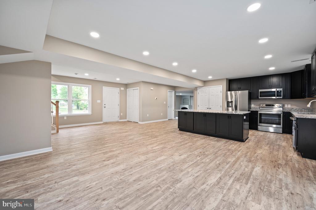 11202 MEADOWLARK LANE