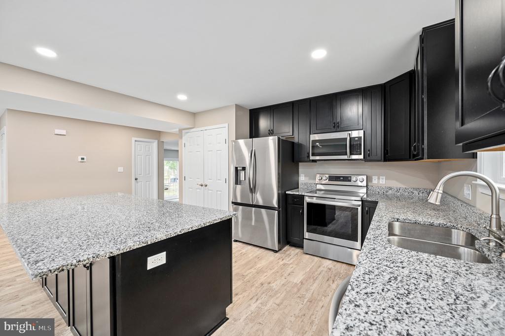 11202 MEADOWLARK LANE