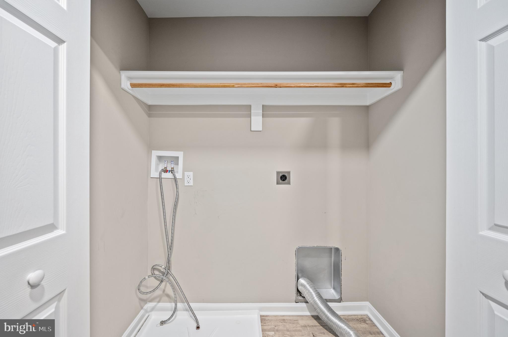 11202 MEADOWLARK LANE