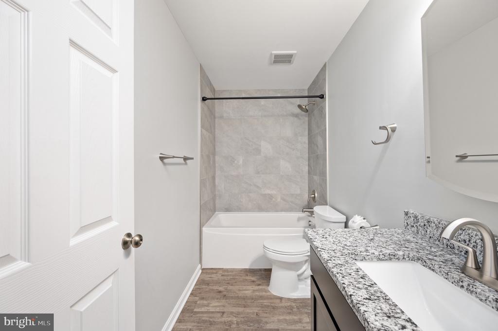 11202 MEADOWLARK LANE