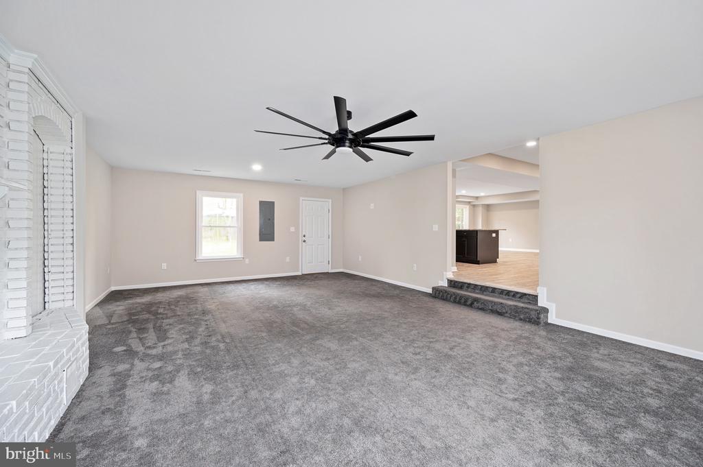 11202 MEADOWLARK LANE