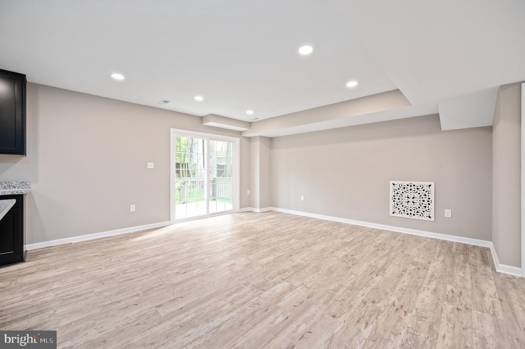 11202 MEADOWLARK LANE