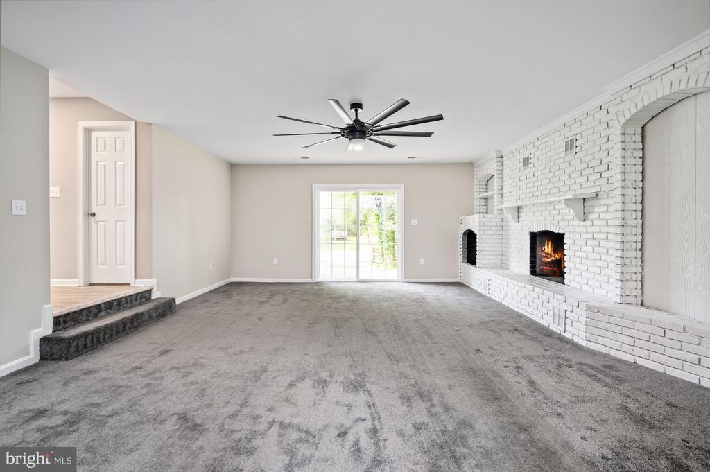 11202 MEADOWLARK LANE