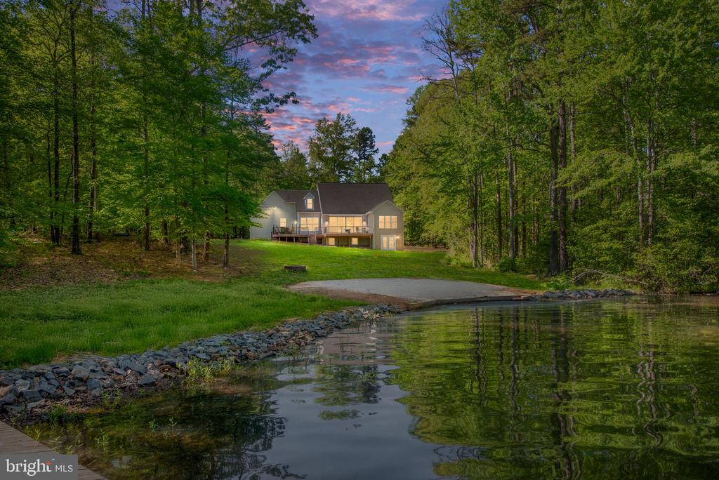 2307 WATERSIDE DRIVE