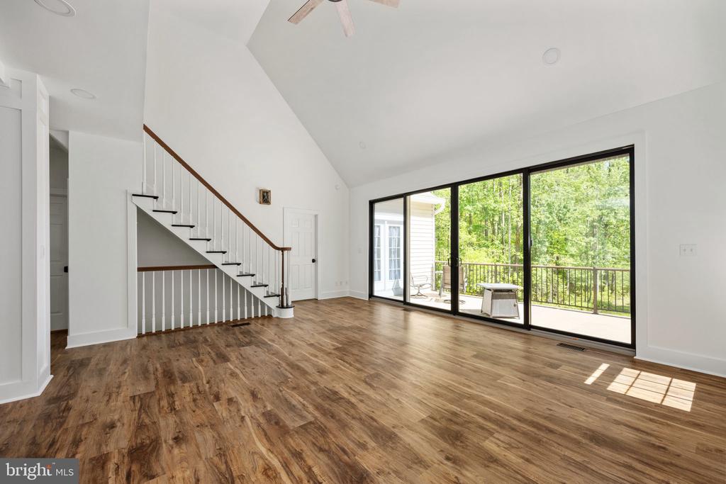 2307 WATERSIDE DRIVE