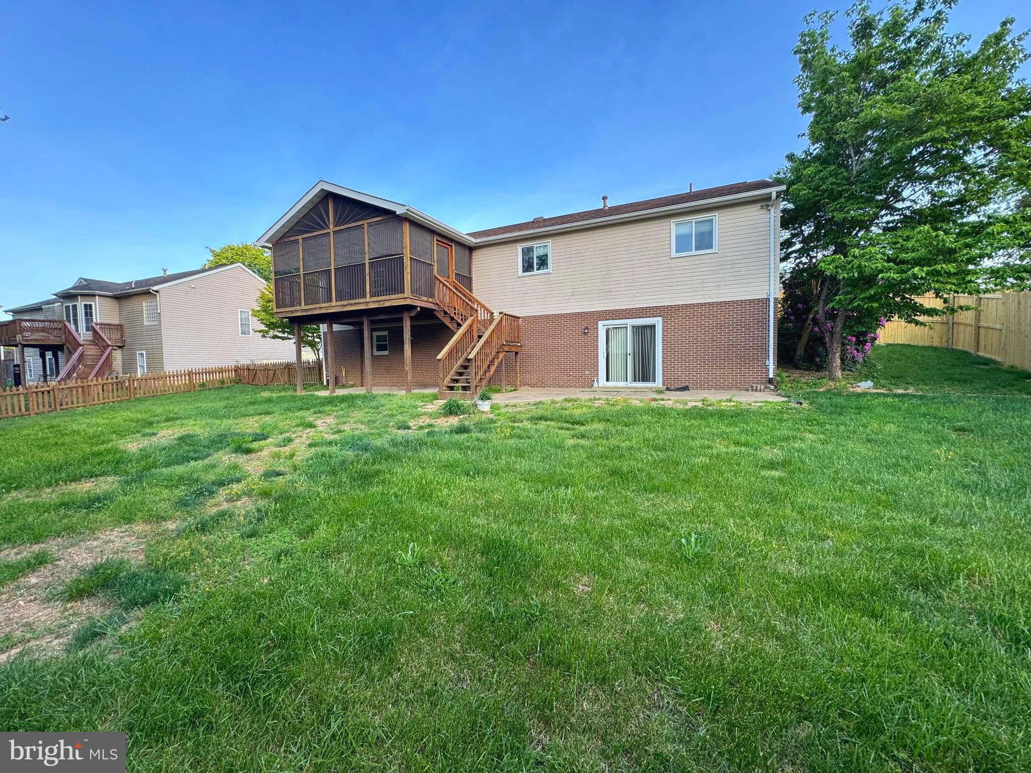 7414 HARVEST LANE