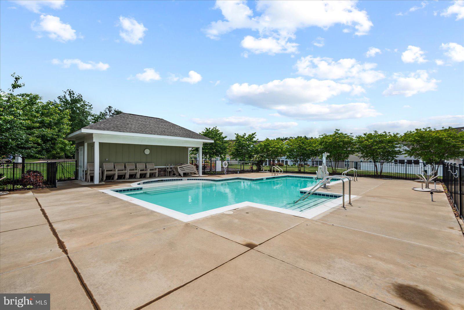 6607 GOLDEN PHEASANT RUN