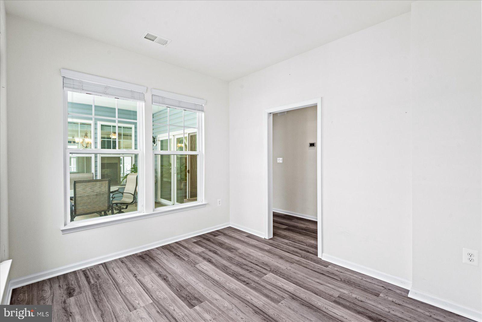 6607 GOLDEN PHEASANT RUN