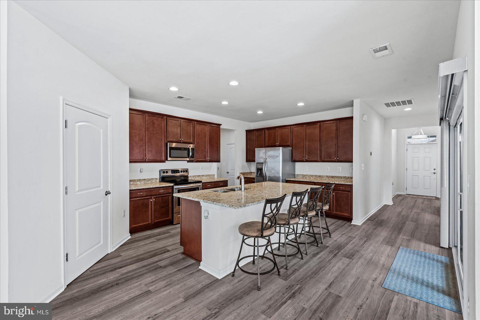 6607 GOLDEN PHEASANT RUN