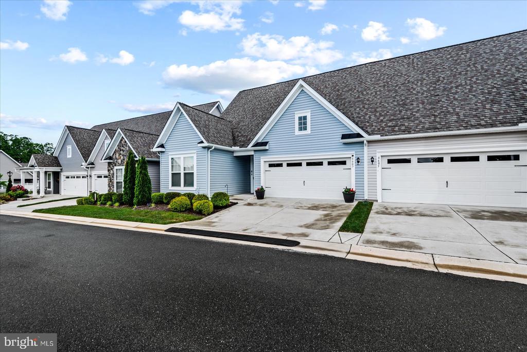 6607 GOLDEN PHEASANT RUN