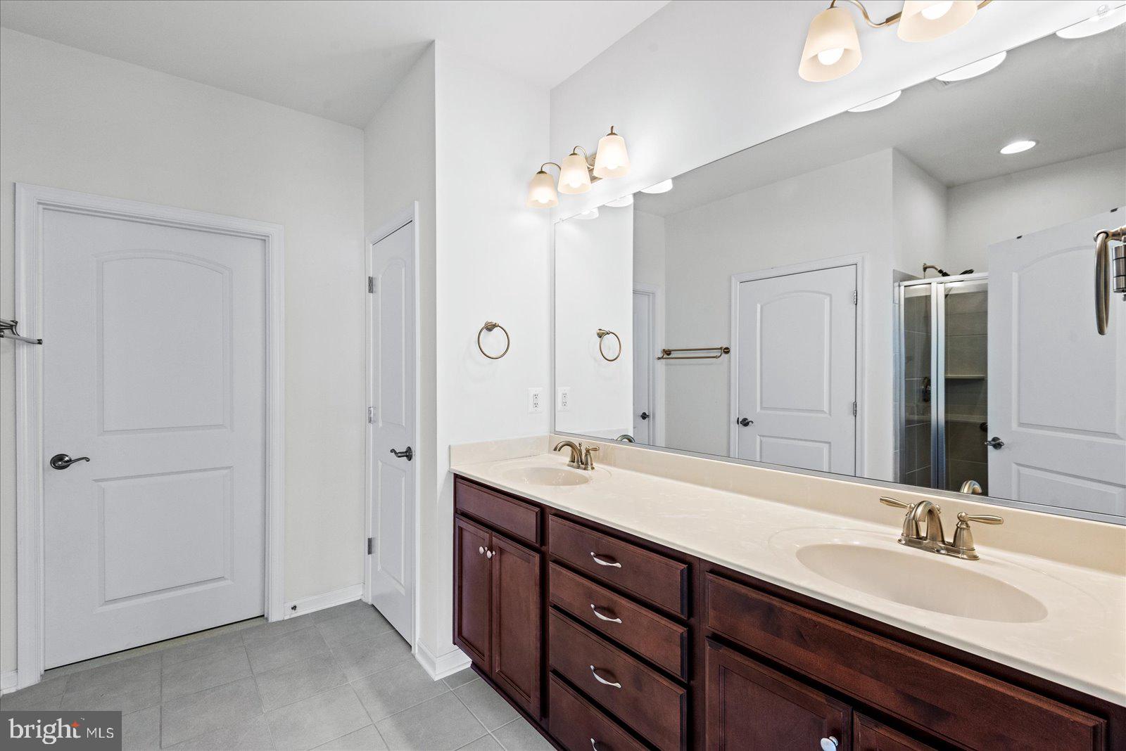 6607 GOLDEN PHEASANT RUN