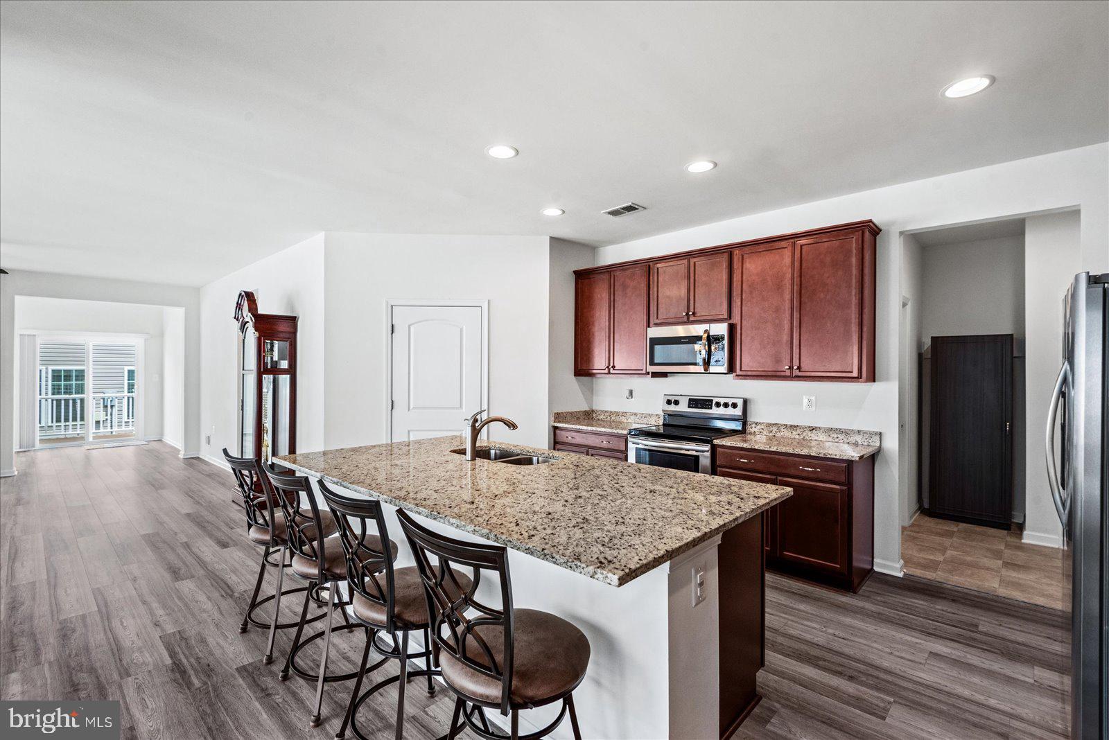 6607 GOLDEN PHEASANT RUN