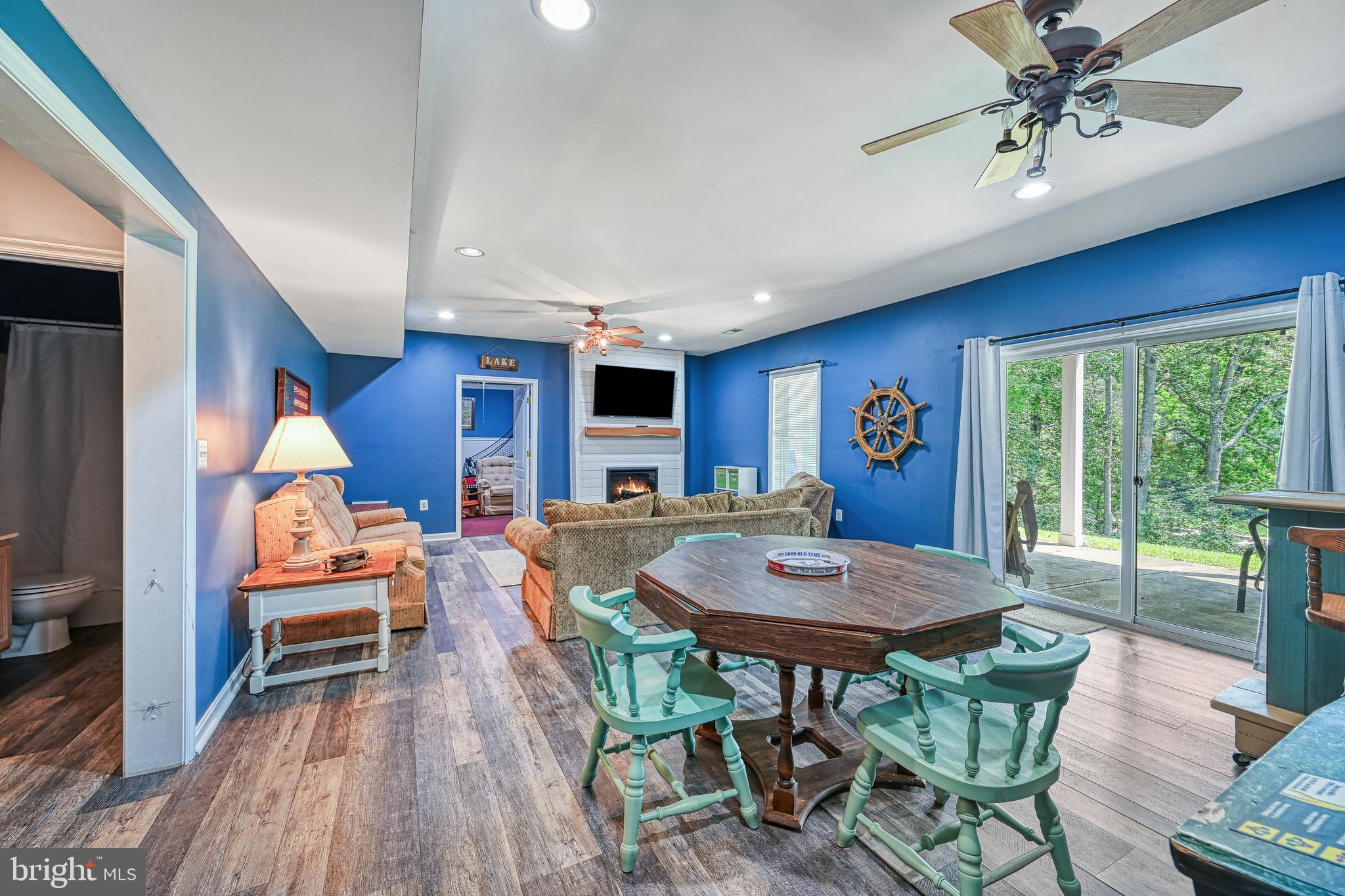 15513 CHESTNUT TREE COURT