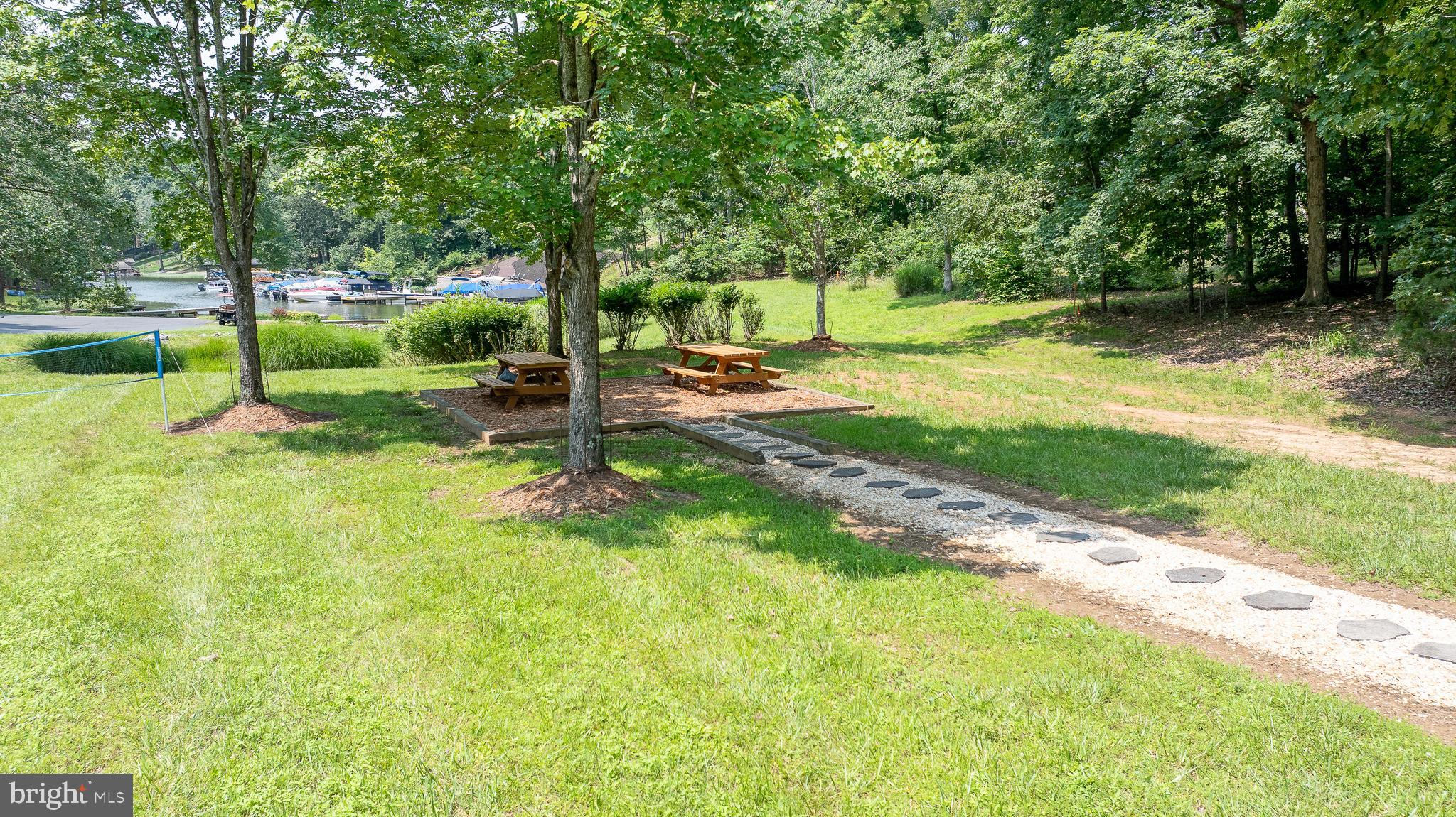 15513 CHESTNUT TREE COURT