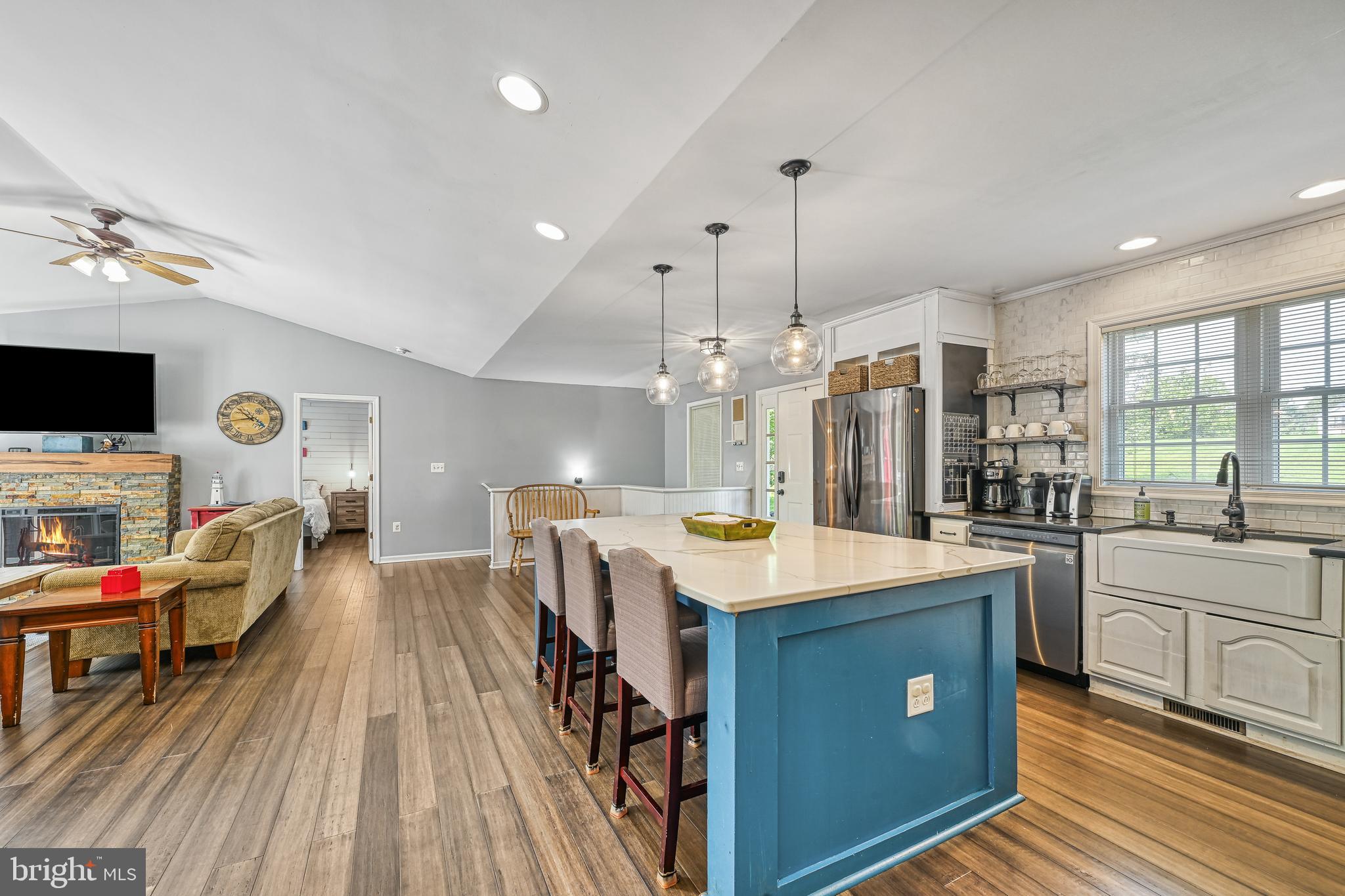 15513 CHESTNUT TREE COURT