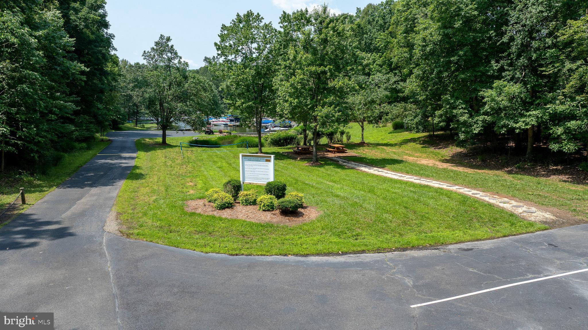 15513 CHESTNUT TREE COURT