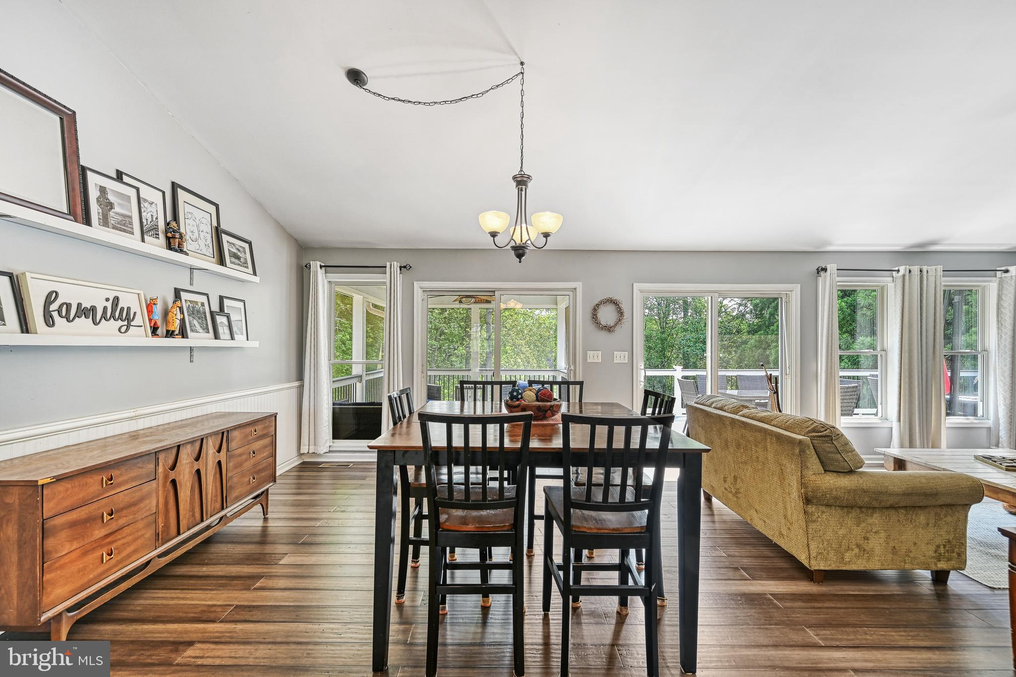 15513 CHESTNUT TREE COURT