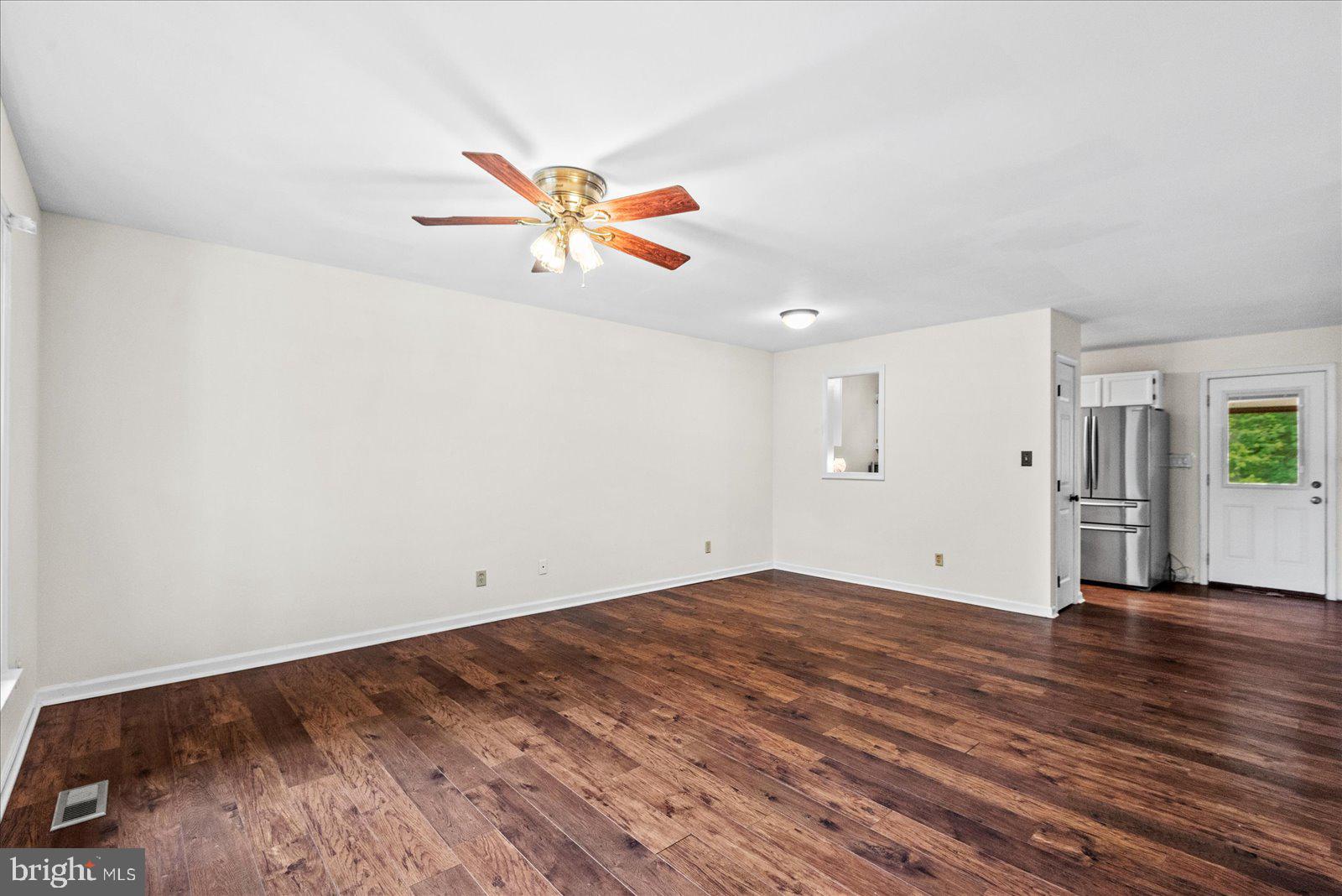 11015 ABBEY LANE