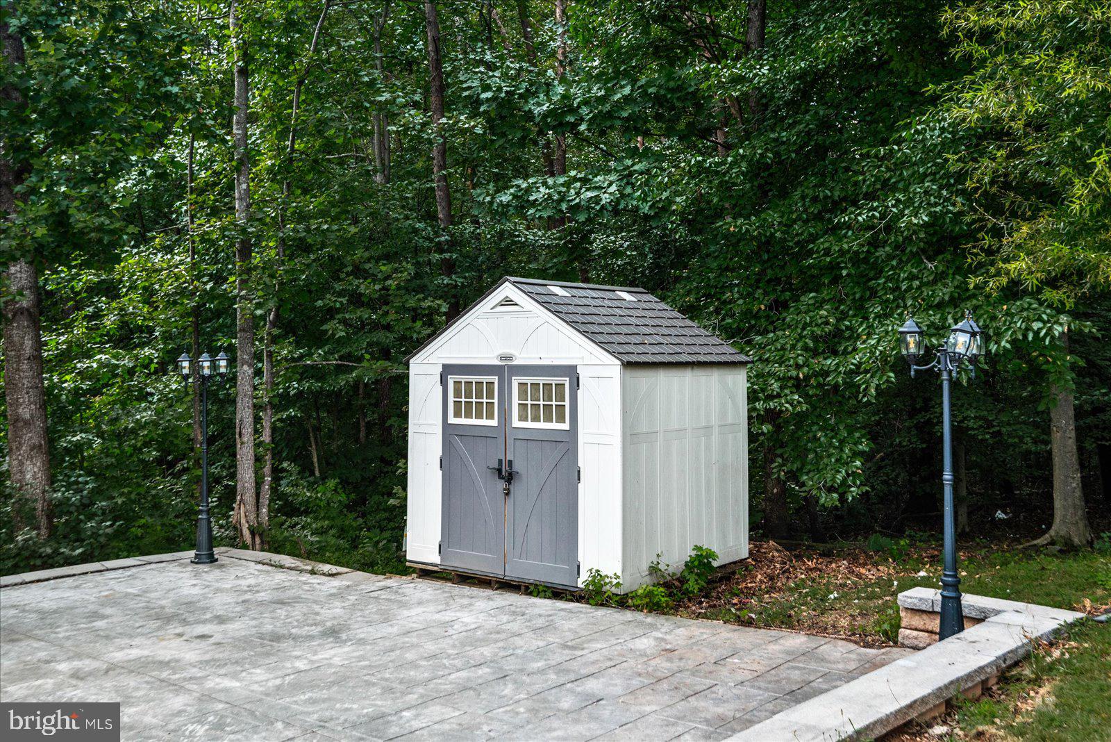 11015 ABBEY LANE