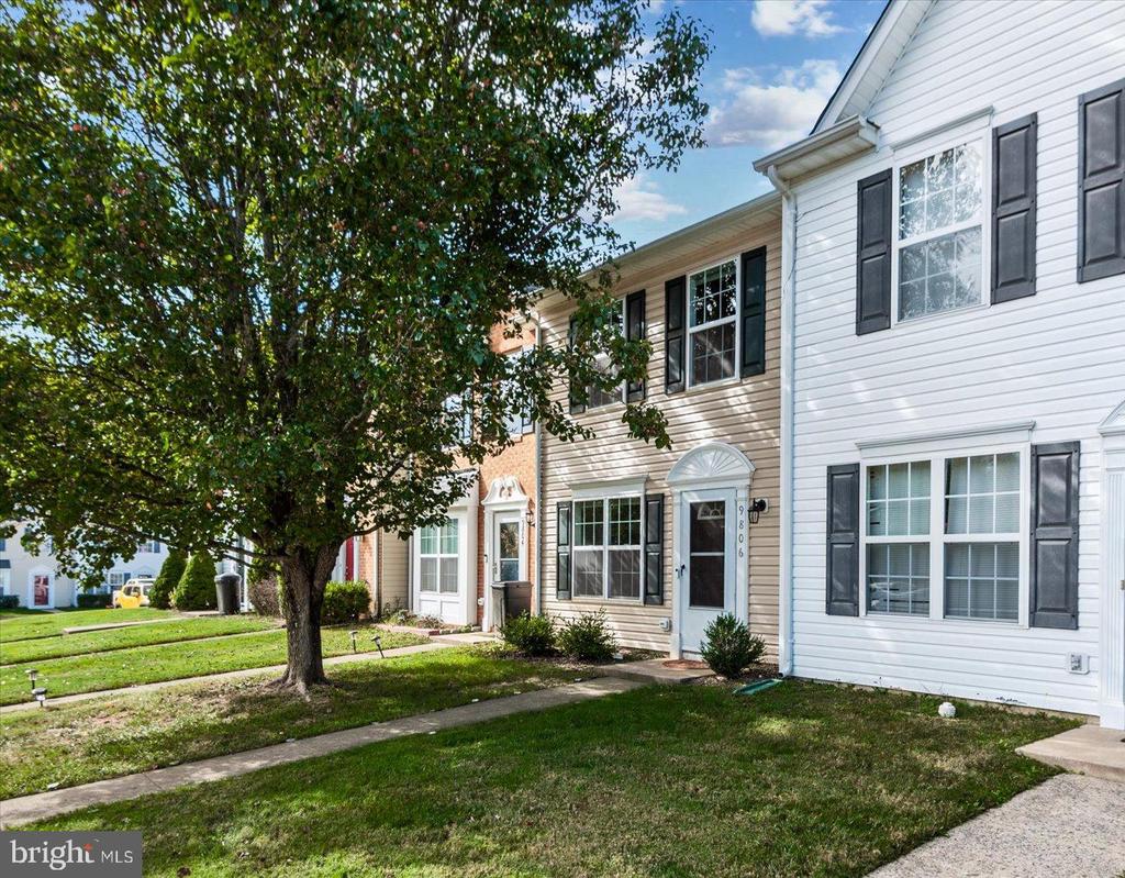 9806 COVENTRY CREEK DRIVE