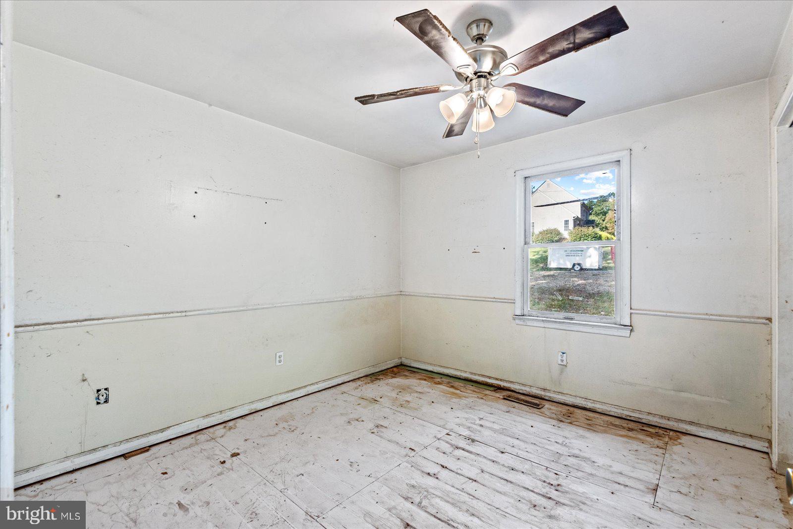 10711 ANN DAVIS DRIVE