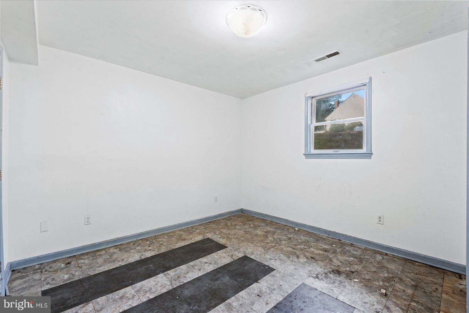 10711 ANN DAVIS DRIVE
